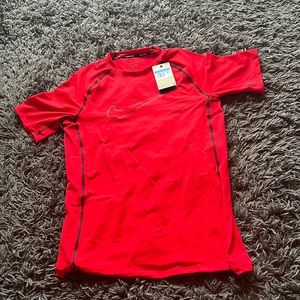 Nike Men’s Slim Fit Short Sleeve Top